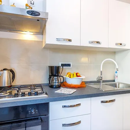 Konukevi Maximilian&stela Poreč