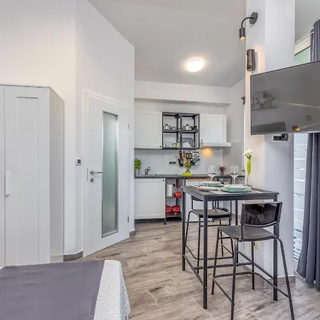 Konukevi Maximilian&stela Poreč