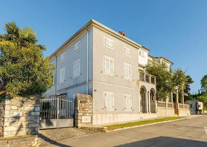 Maximilian&stela 招待所